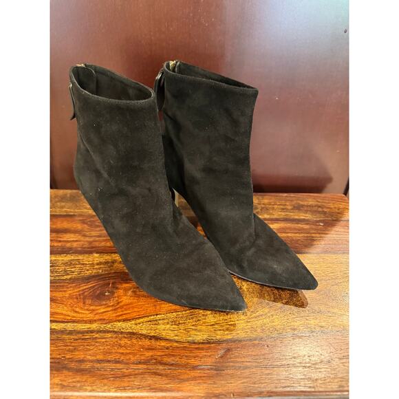 Stuart Weitzman Classic Glam Black Suede Kitten Heel Booties - Size 8 - Picture 3 of 7